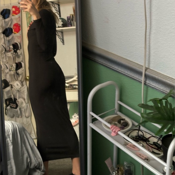 Tiktok Shop Full Bodycon Dress! - Picture 3 of 3